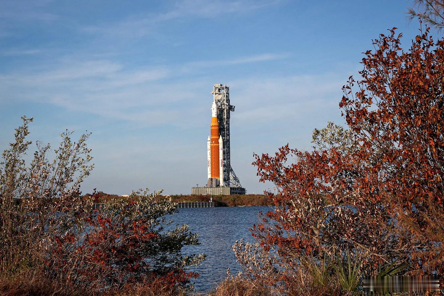 【美国宇航局宣布对阿耳忒弥斯登月计划进行重大调整】（NBC）美国国家航空航天局（