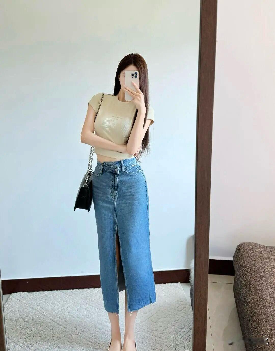 这腿是女娲毕设吧？下辈子预约同款，继续给我横着走！[比心][比心][比心][比心