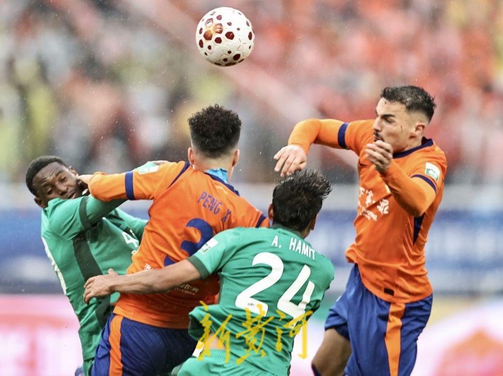 连续两轮表现出色，阿尔瓦罗：我还在慢慢进步→-app/#/content?cat