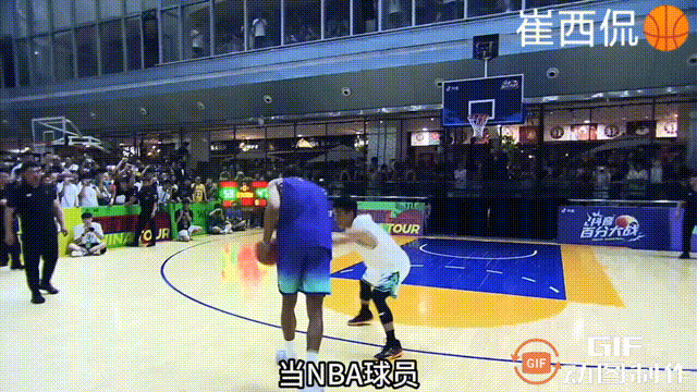 路人王对决NBA！
抖音百分大战，网红球员韩曙光和NBA篮网丁威迪一对一单挑，杀