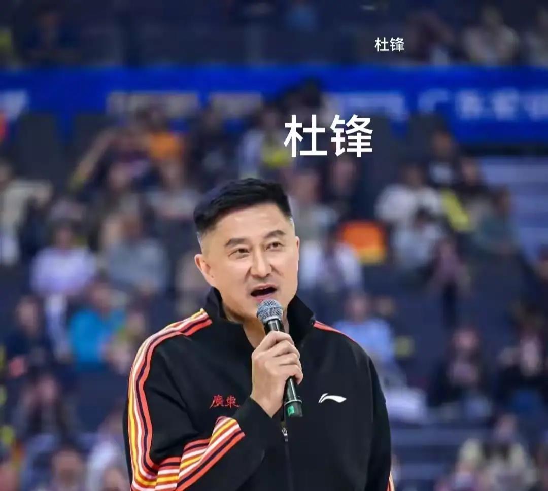 一方面是任国家队主教练，提前就定好世界杯出线名额，带队四次战胜日本队，特别在疫情