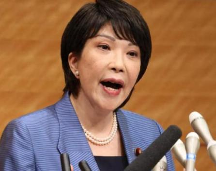 全世界都没想到，高市的“愚蠢”言论，帮中国解决了四大问题。
 
2025年11月