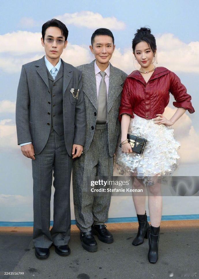 朱一龙刘亦菲活动生图🤔这次自由女神灯会亮吗？ ​​​