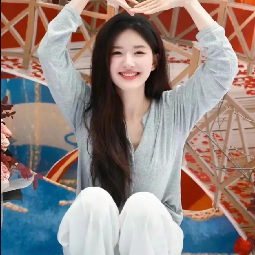 元气满满的一天，从微笑开始😊✨元气满满的微笑 萌萌哒笑容 早晨治愈时刻 微笑 