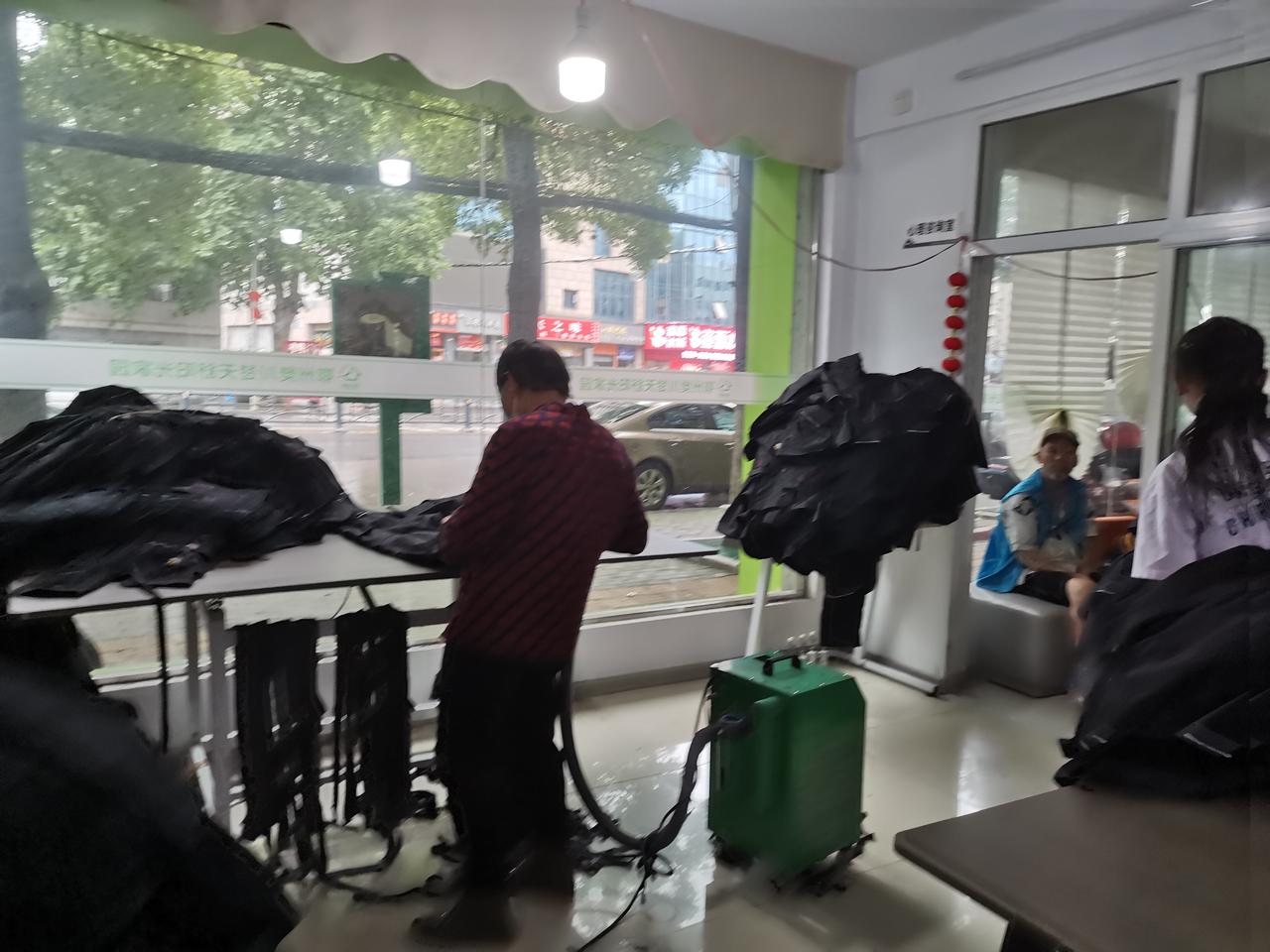 你认为晚年幸福更取决于钱还是健康晚年幸福既非取决于钱，亦非取决于健康，而是良好的