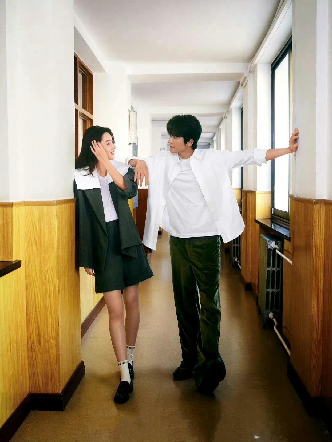 #竹马追爱终于不用碰上天降#青梅竹马照进现实，我嗑！！！ ​​​