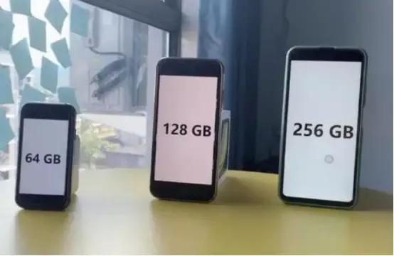 实际上现在128g的手机存储也能用，我手机里存的东西就比较多了，平常拍照拍视频，