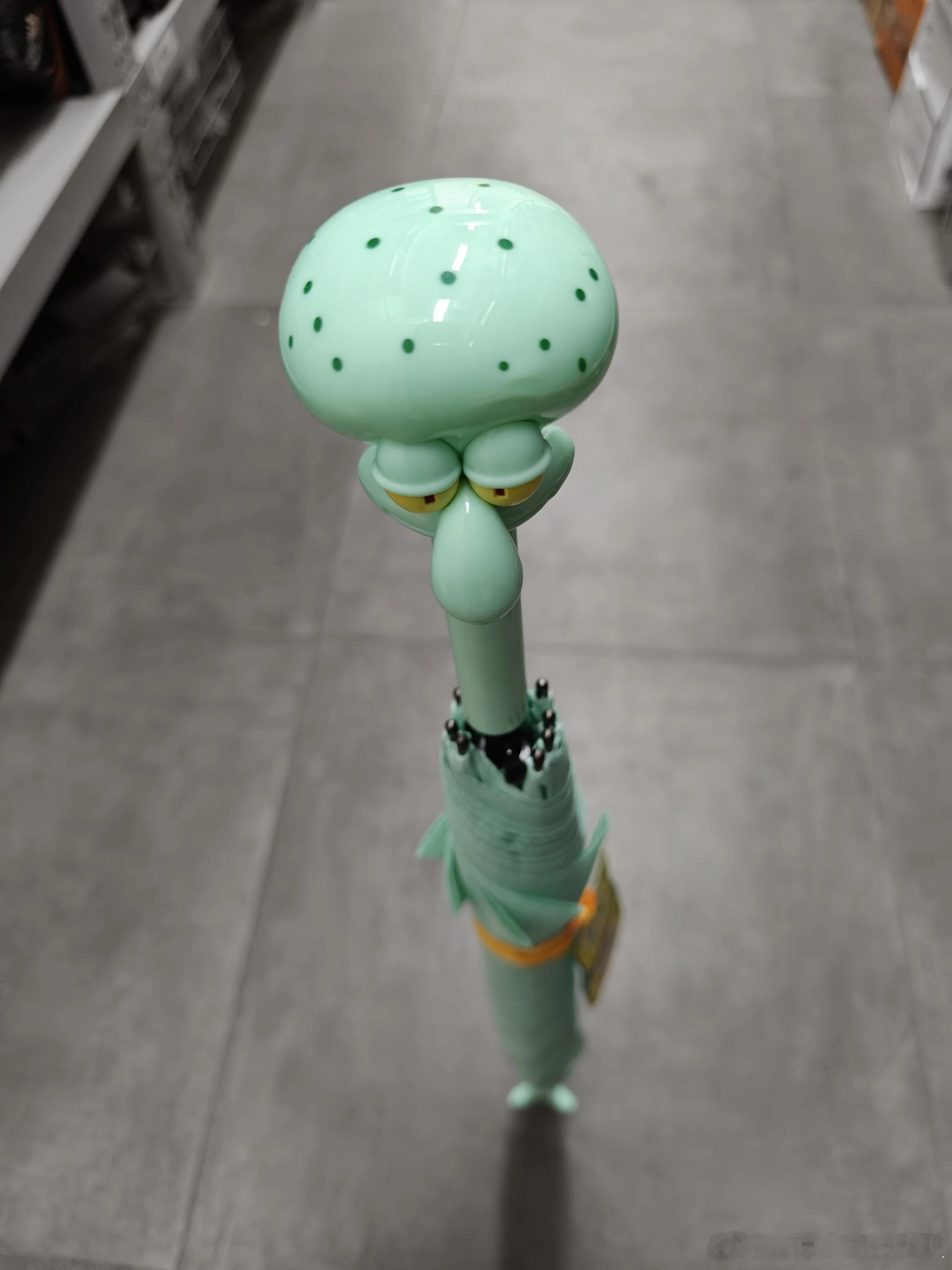 这个设计师简直就是甜菜！谁懂啊！KKV的这个雨伞简直设计到我的心巴上了！！让我看