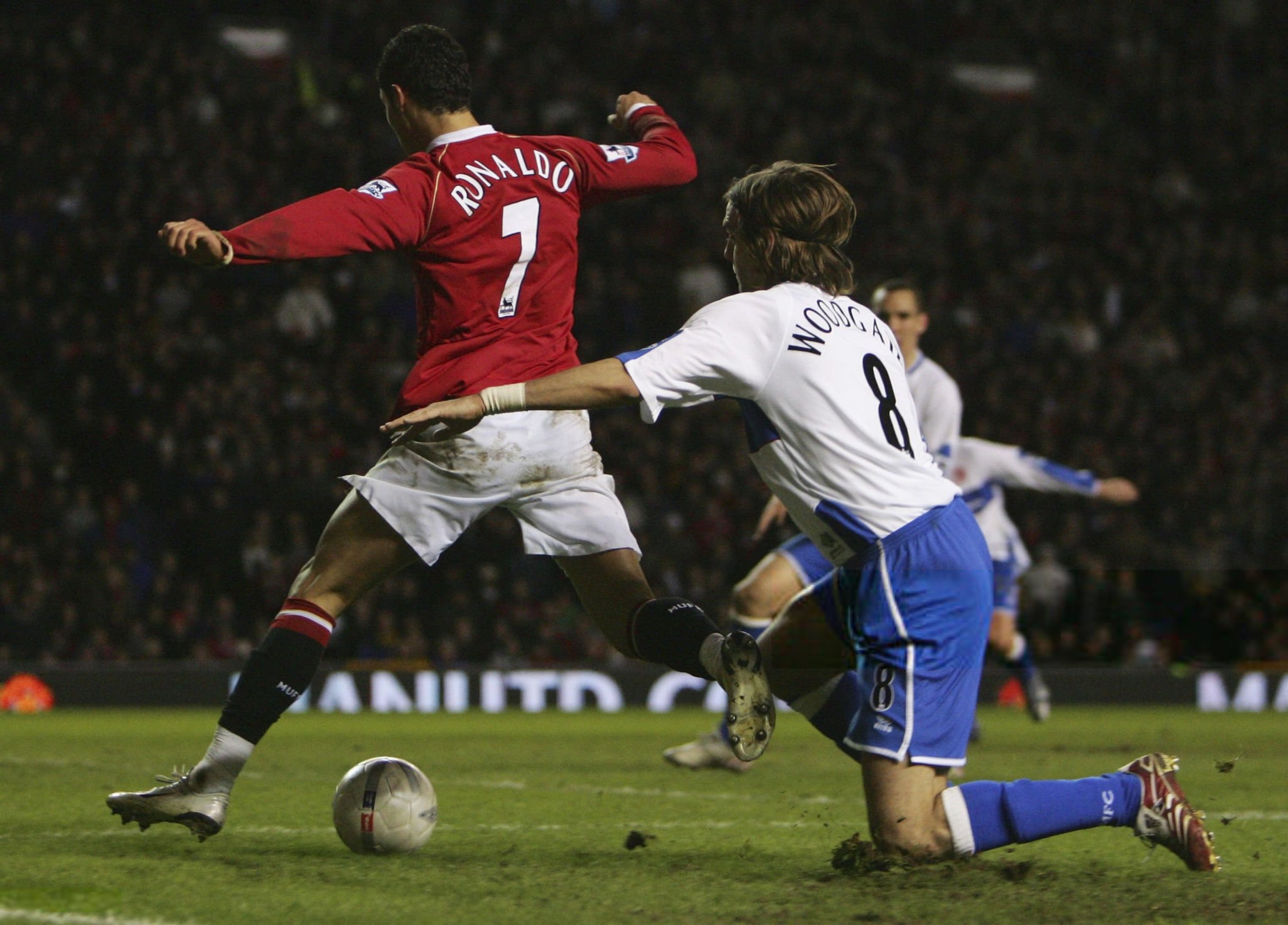 C罗c罗 从背影都能看出来的日渐成熟 