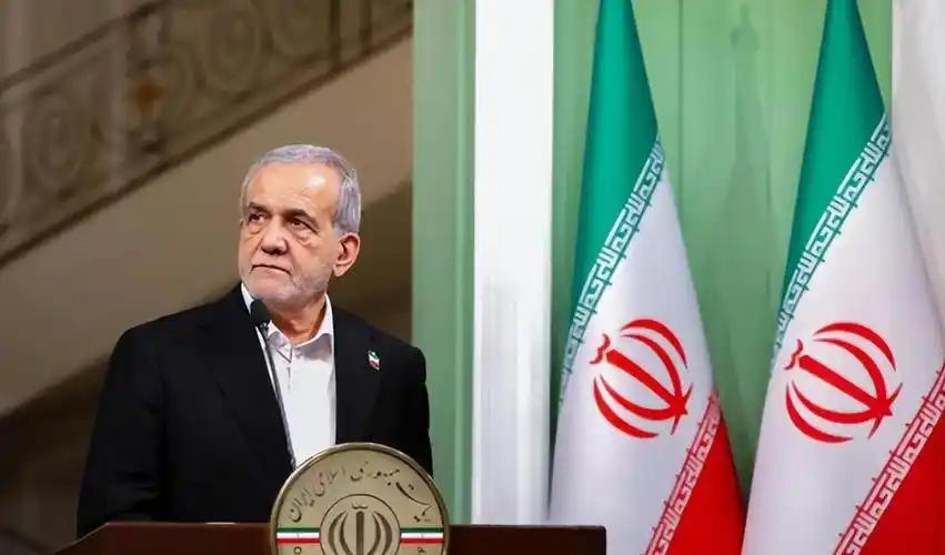 西方联军压境，意乌出兵撑腰挑衅，伊朗连夜夺船，霍尔木兹开始收费..
 
近期全球