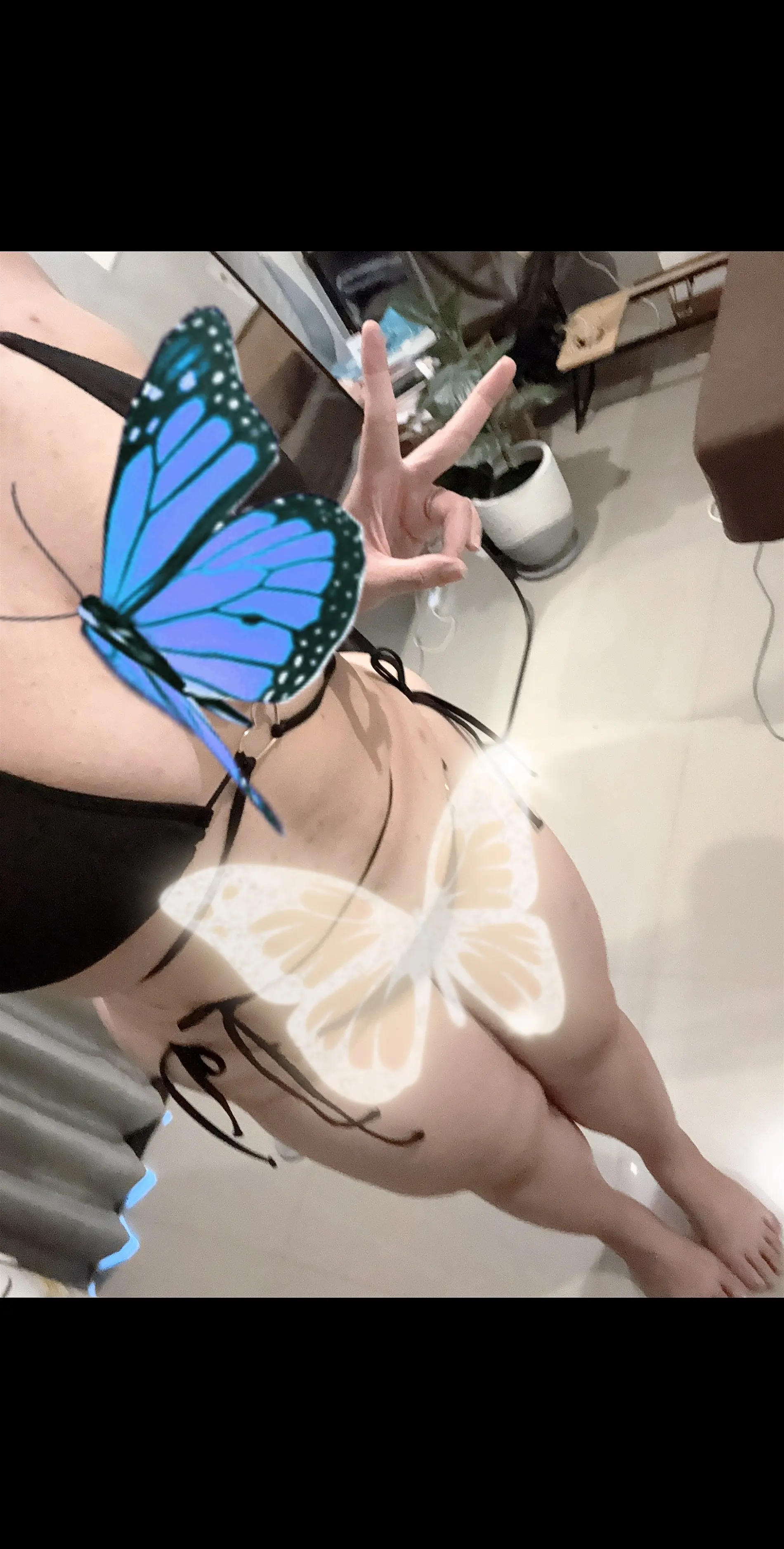 黑色系哇。