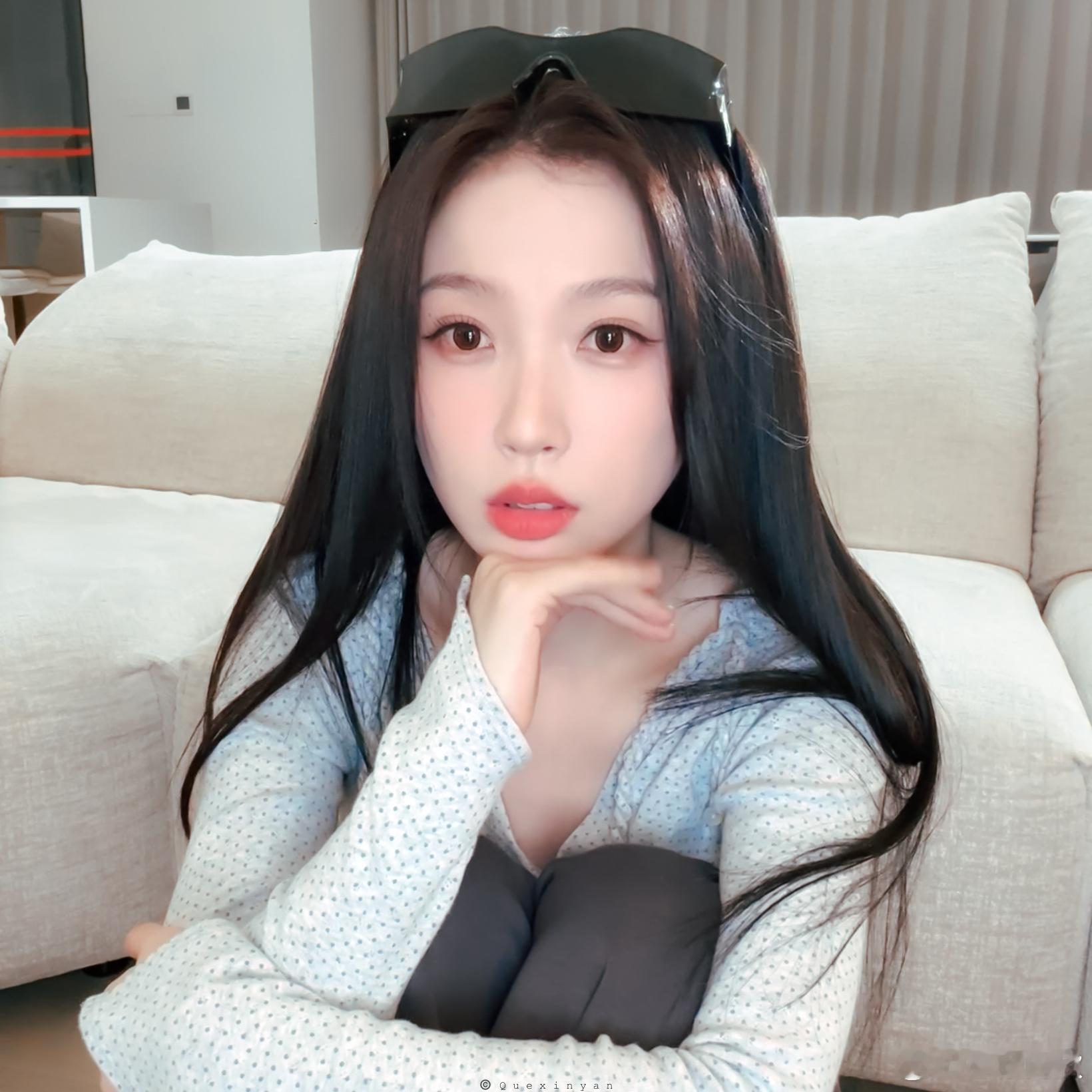 🐟虞书欣卫枝 🐟虞书欣嘘国王在冬眠 “对你的爱像循环播放的电影 从未停止” 