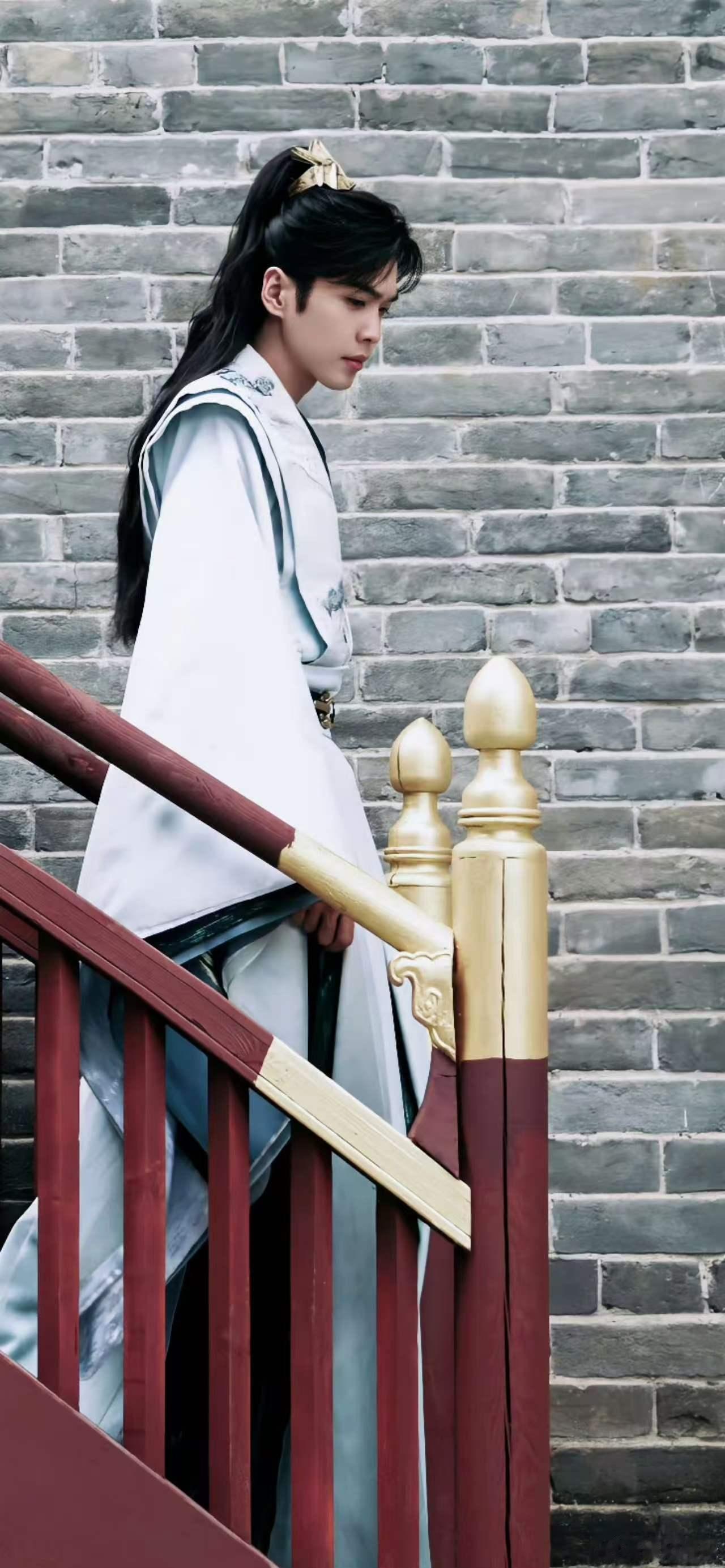 范闲第二季真的是饿瘦的 不是为帅才瘦，是为贴合人物状态。经历了太多黑暗，人越发沉