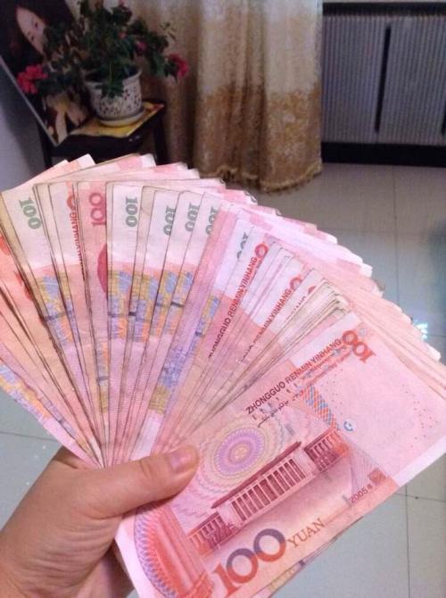 大家发现没有一个家庭：妈妈有钱不是家、爸爸有钱才是家
人到中年终于看透，最残忍的