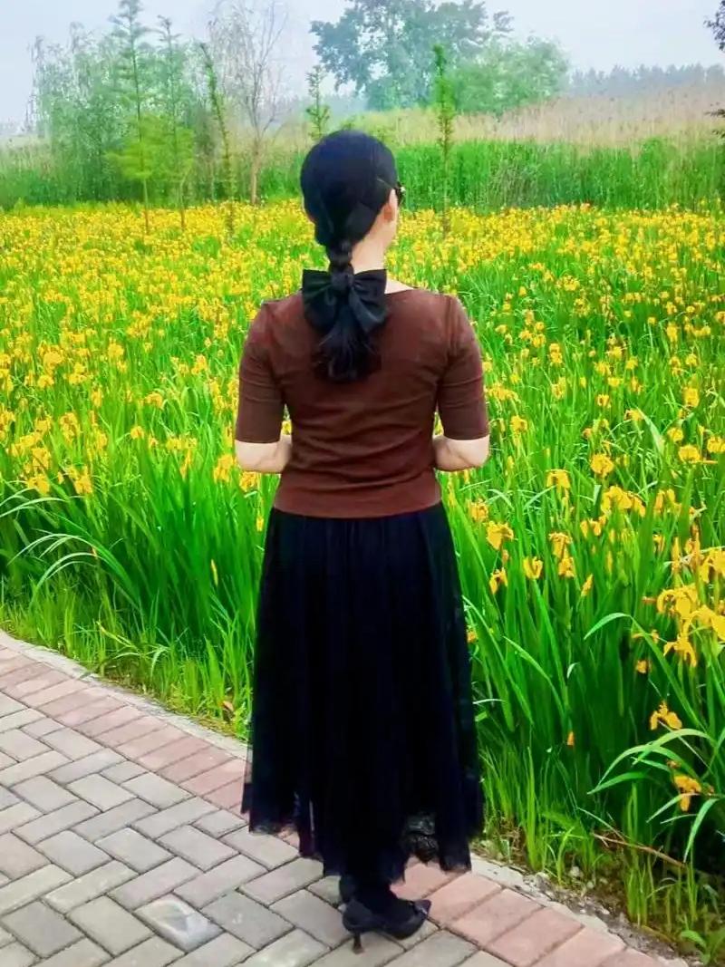 中年人的心动：是馈赠还是劫难？
 
人到中年，上有老下有小，日子早被柴米油盐磨得