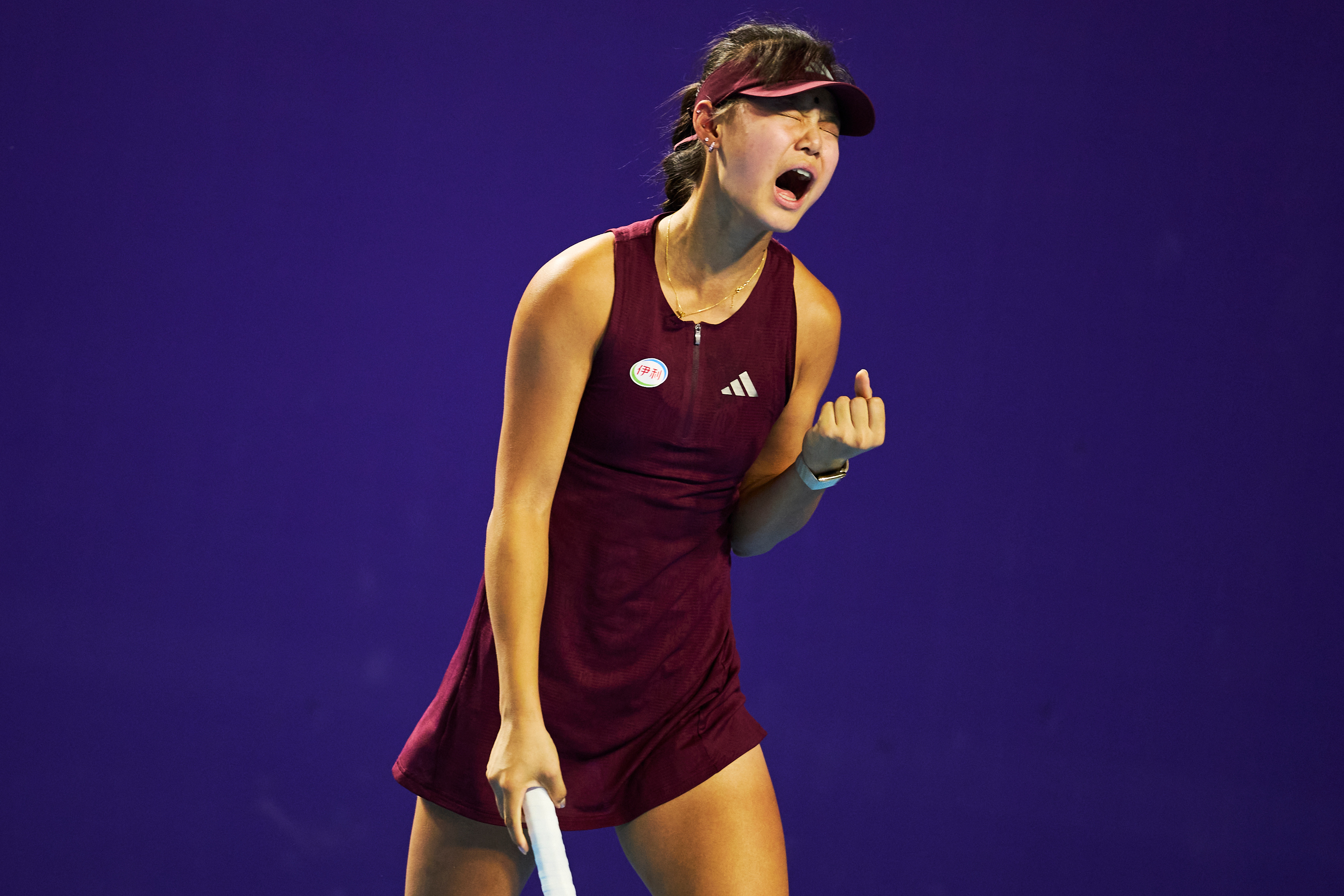 孙心然晋级广州赛8强孙心然成中国最年轻巡回赛八强 WTA250广州站女单1/8决
