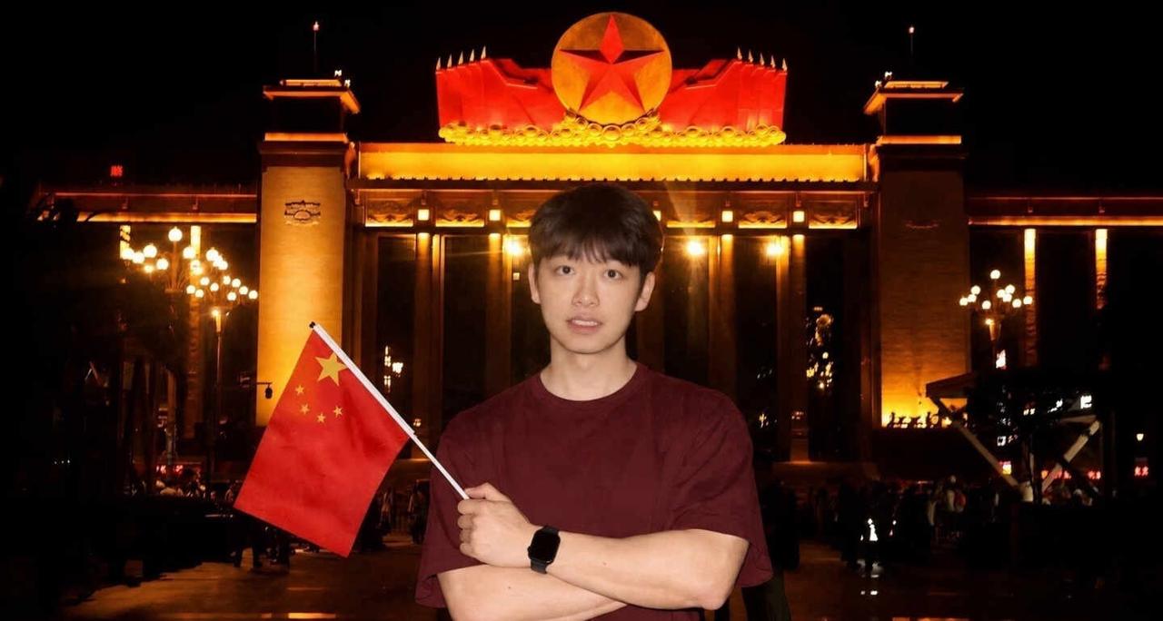 年华铮铮 于斯为盛🇨🇳
国庆假期快乐♥️
—
永远风华正茂 我们生在红旗下长