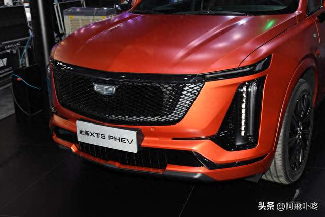 23.99万起！凯迪拉克 XT5 PHEV 把豪华插混价格打穿了