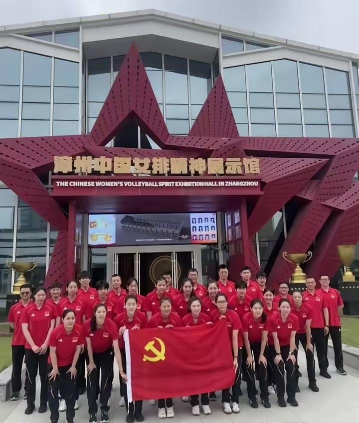 连国家队转场漳州的集训都无法参与，那么当初李盈莹去米兰又是抱的什么心态呢？

打