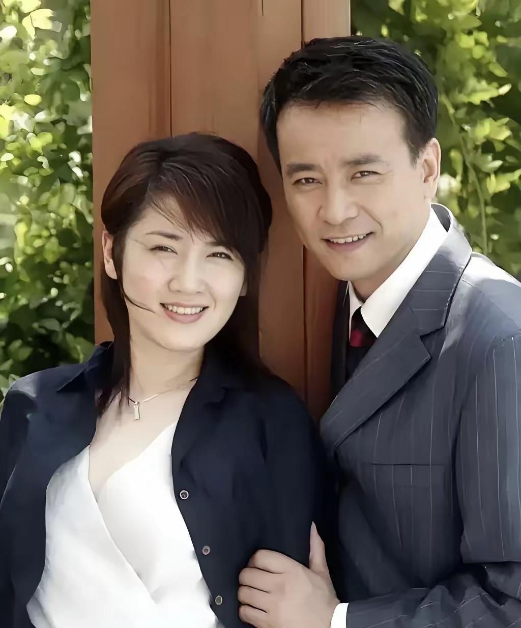 罗刚和陈虹池曾合作《婚后五年》。陈虹池1981年生于吉林，毕业于上戏，演艺经历丰