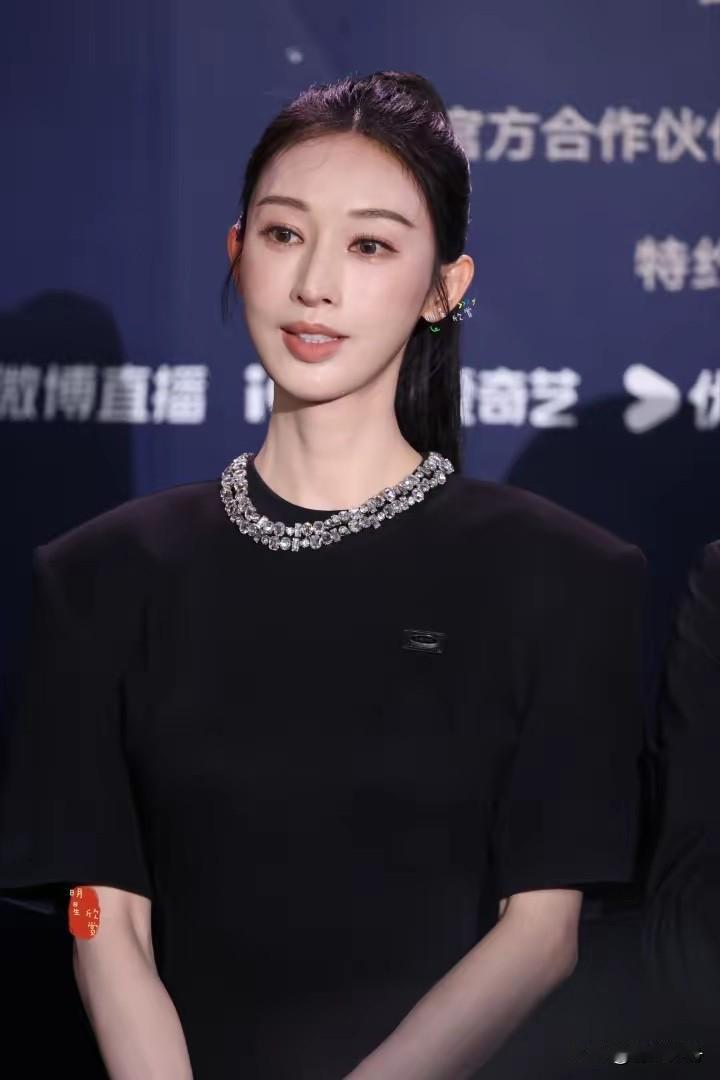 张俪没想到，
剪辑师更没想到，
本以为会引起打工人的愤怒，而大家只想找张俪这样的
