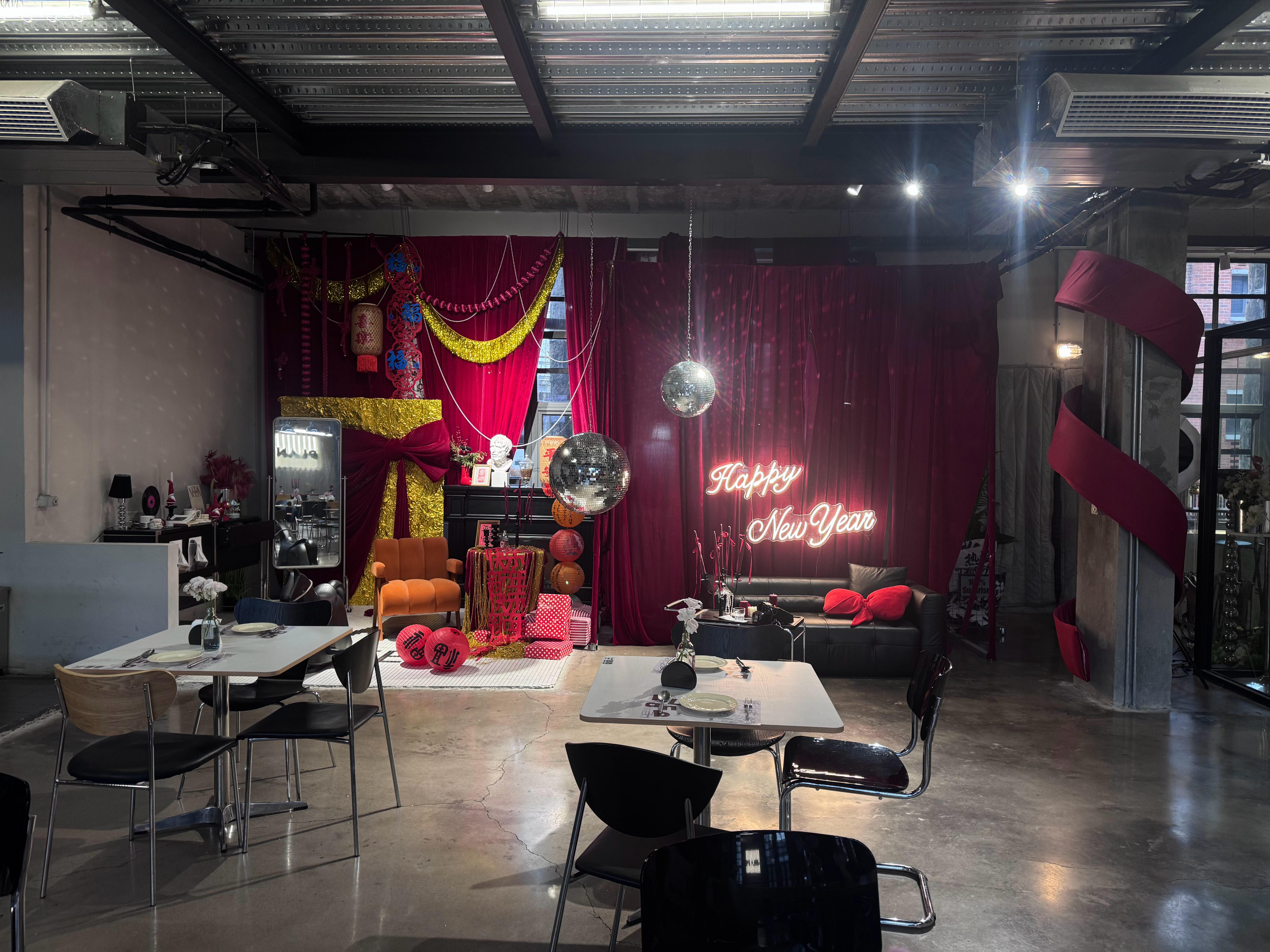 我大海宁的咖啡馆真不赖啊，随手打卡了一家，真不比北京差哈哈哈哈 海宁·PLANB