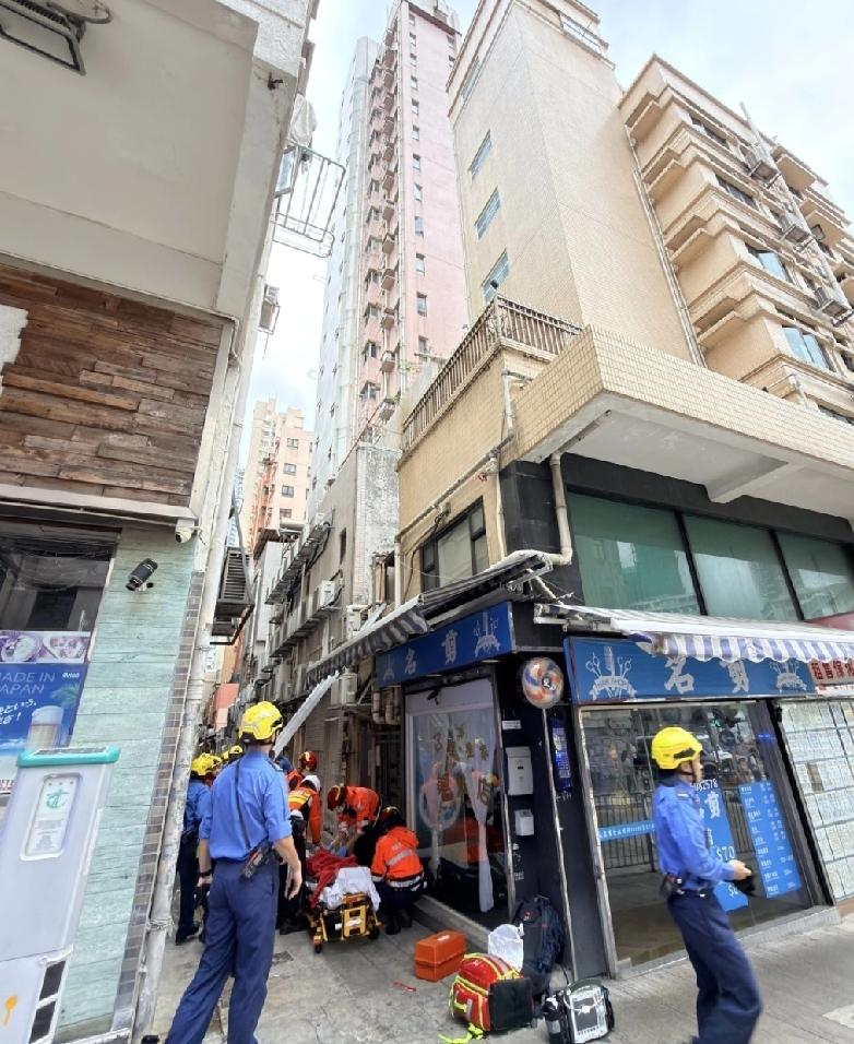 今日（4月2日）早上8时09分，香港土瓜湾马头围道360号一间老人院的一名老翁，