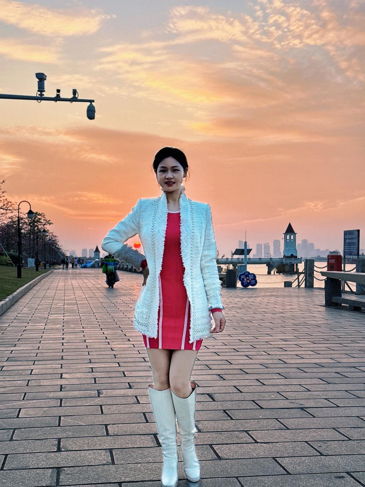 生活不内耗不自贬，一些小挫折，小失落，一笑而过就好，不必堆积情绪，要相信除了生死