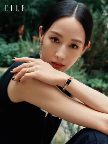 张钧甯有自己的舒展美学张钧甯杂志封面美成啥样了 好像活成张钧甯这样子，不管是长相