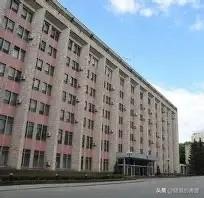  
 
中国领馆紧急提醒：在俄申请长期居留，或将绑定兵役！
 
根据俄罗斯202