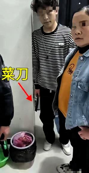 全国很多即将成为继父或刚为继父 的男性真该谢谢这对母子了，这对二婚母子榨干养家多