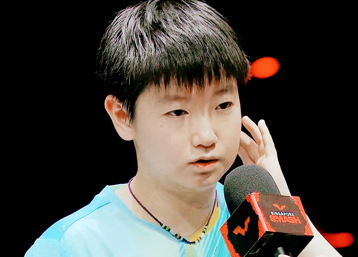 孙颖莎4:2战胜早田希娜，赛后采访高情商，夸了早田，夸了马琳！

主持人问：
瑞