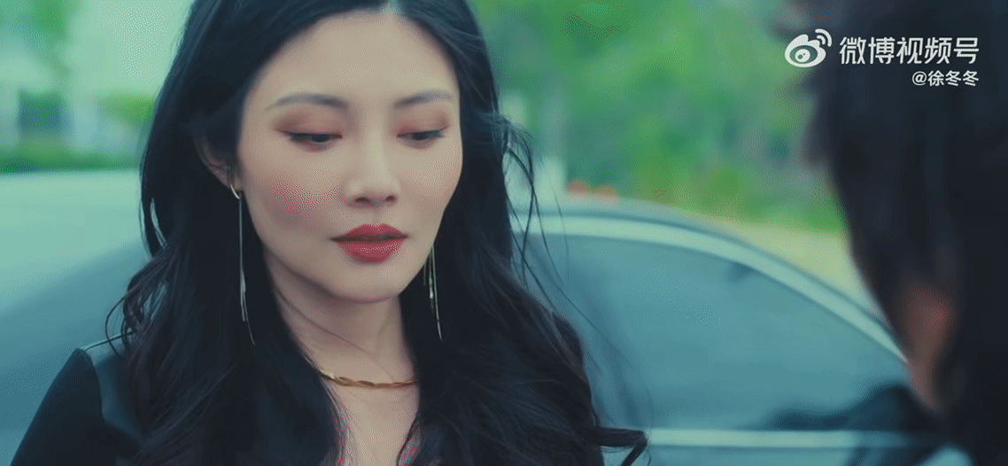 徐冬冬新剧演女版汉尼拔 新剧片段张力爆棚！她眼神凌厉、狠劲藏不住，气场强大到自带