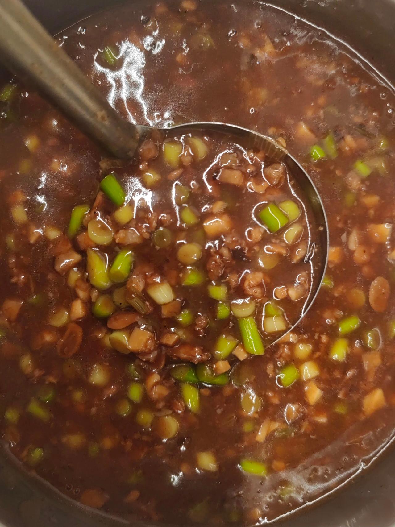 晒晒最近吃的美食很快就要过年了！又能回家吃到奶奶做的炸酱面了！我一直认为奶奶做的