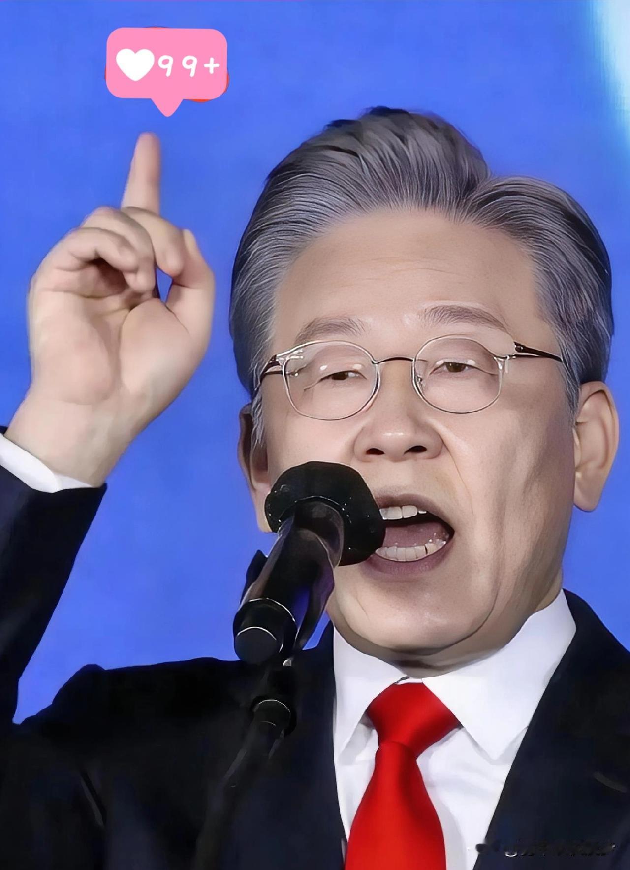 1月12日，韩国总统李在明在接受日媒采访，被问到中日关系变紧张，韩国夹在中间怎么