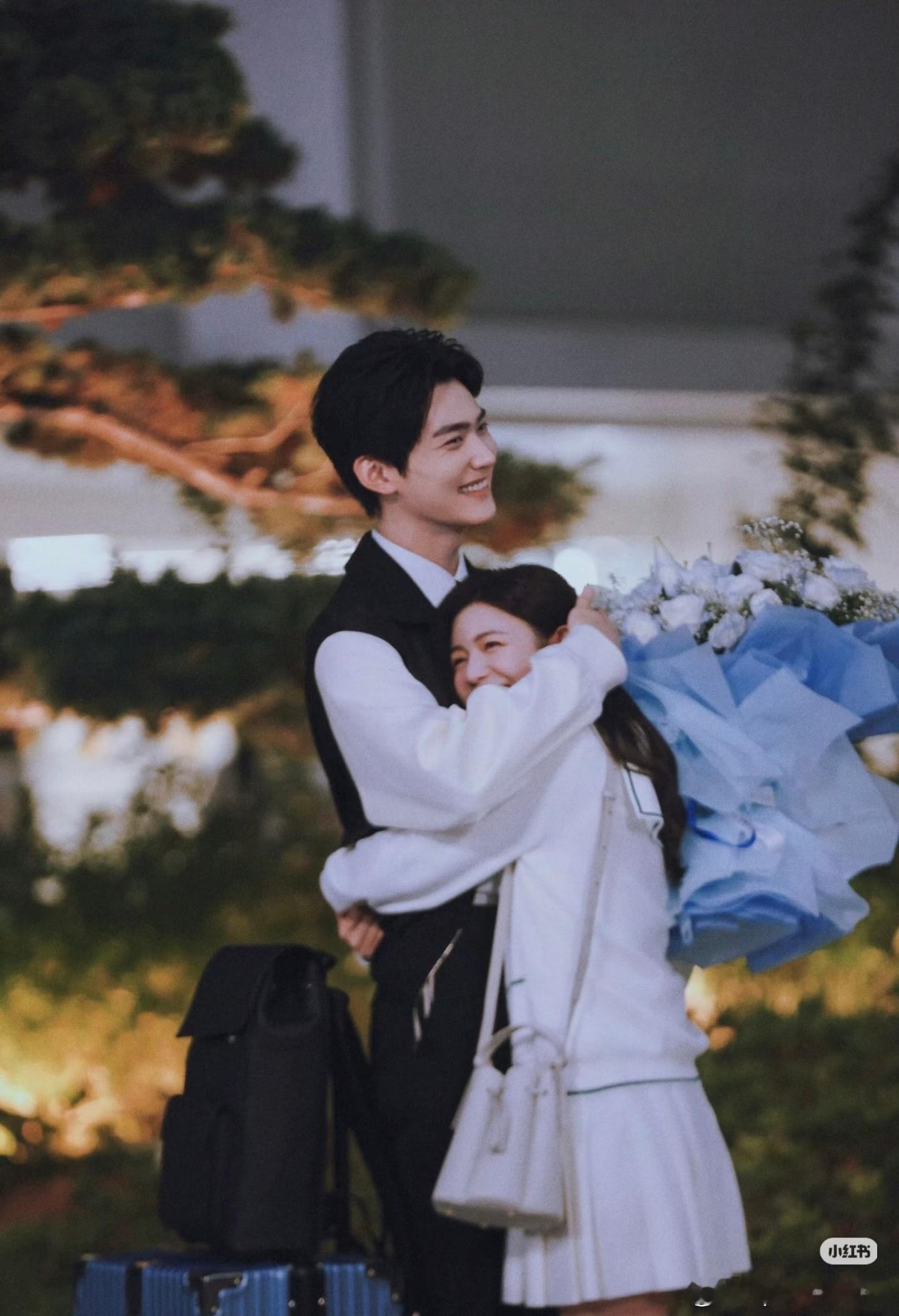 有🎁收的都是好节不知道我的李雾现在搁哪儿学习呢