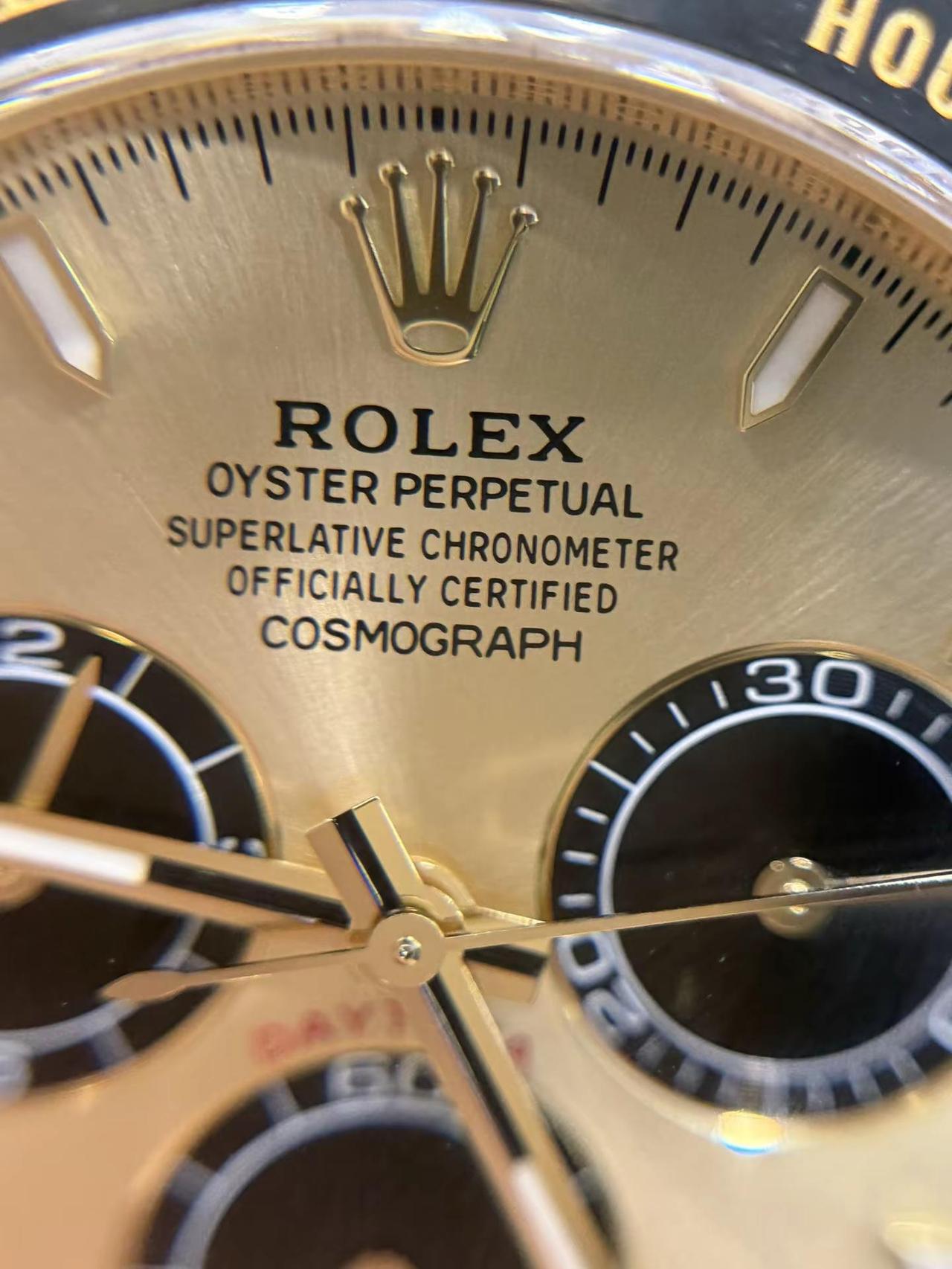 有没有大哥看看真假胖哥爱玩表 全新劳力士 鉴定