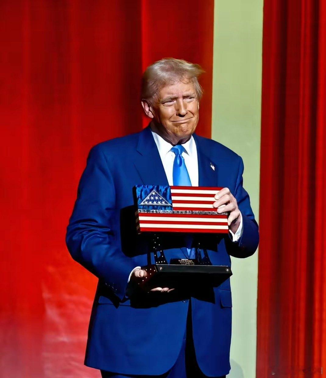 风向突变！特朗普拟组建新五国核心集团 欲取代G712月11日，美国媒体曝出重磅消