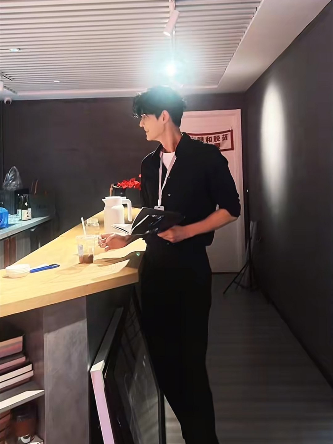 东城夫完全是人夫来着 
