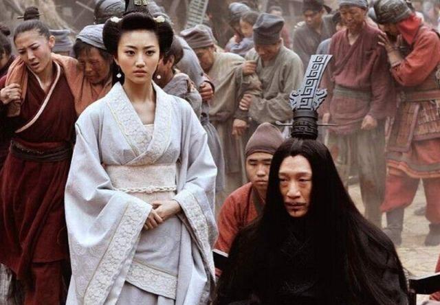 妇好死于难产，这对商朝，简直是一场灾难。
商朝的妇好不是普通人，她是中国历史上第