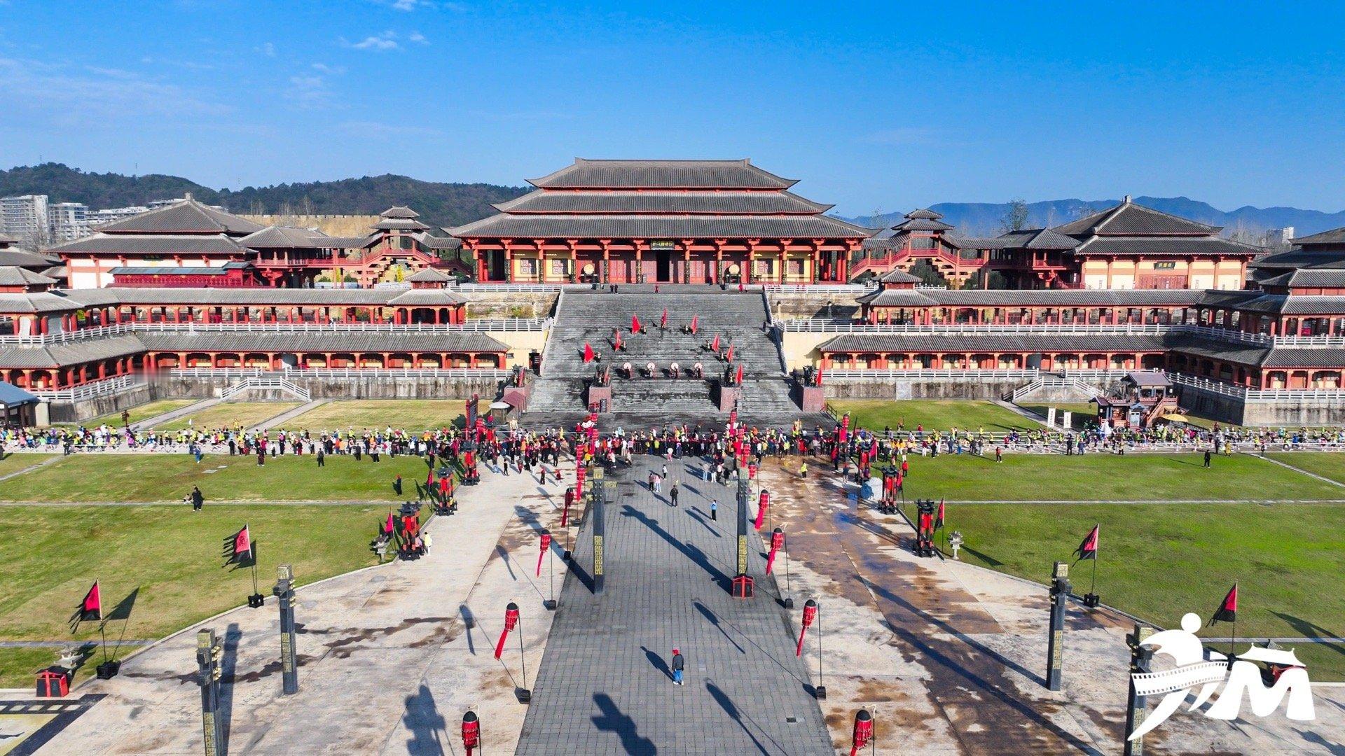 风月不相关开机地址秦王宫九十九级台阶这里 这里是个开机福地呢  可以装下很多很多