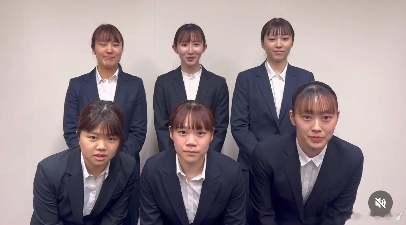 白领工装版早田👩🏻‍💼本来她要是一路打到拉各斯站决赛就参加不了日本生命的开