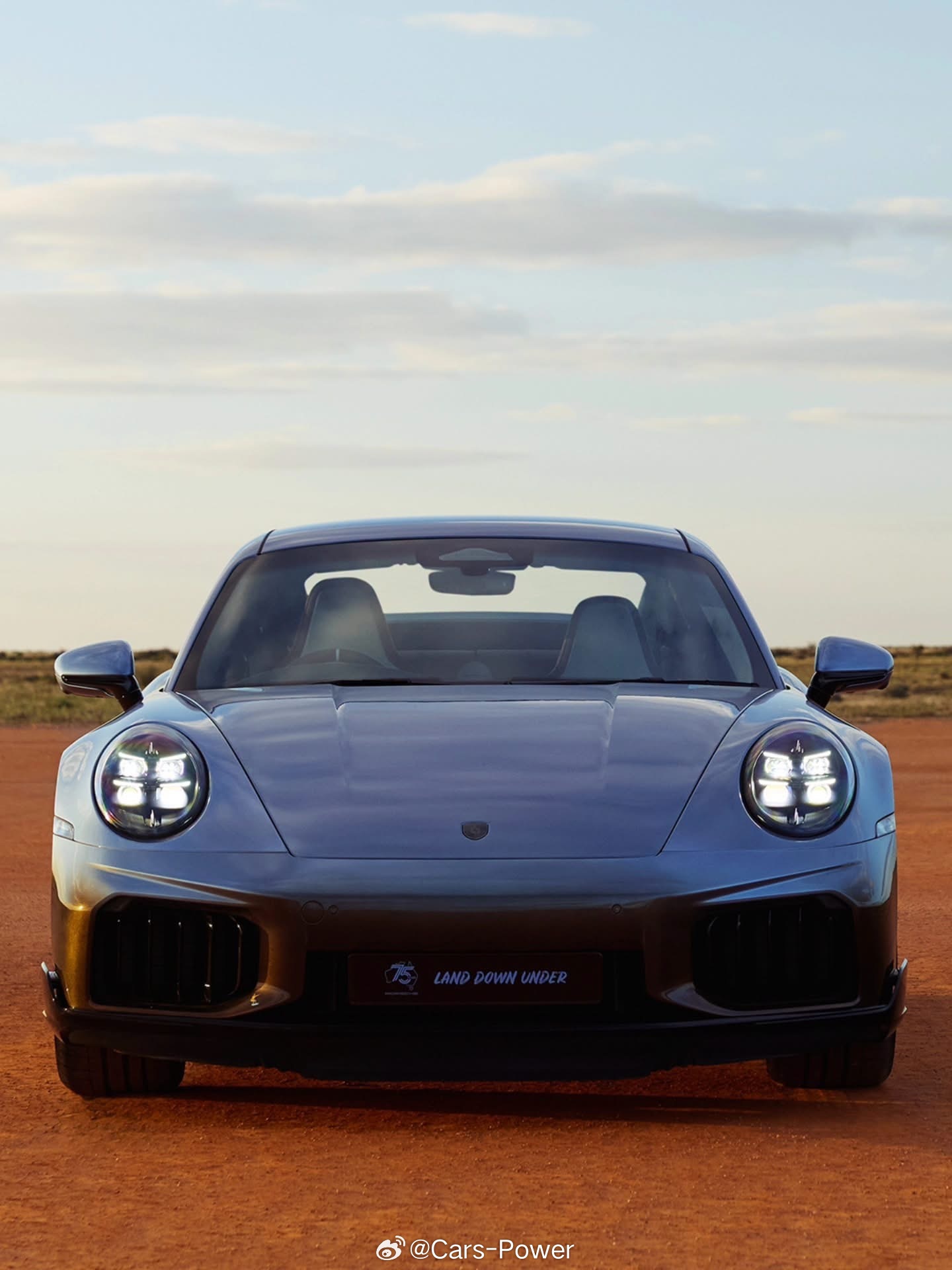 杰作保时捷发布进入澳洲市场75周年纪念版911 Turbo S车身内外由艺术家手