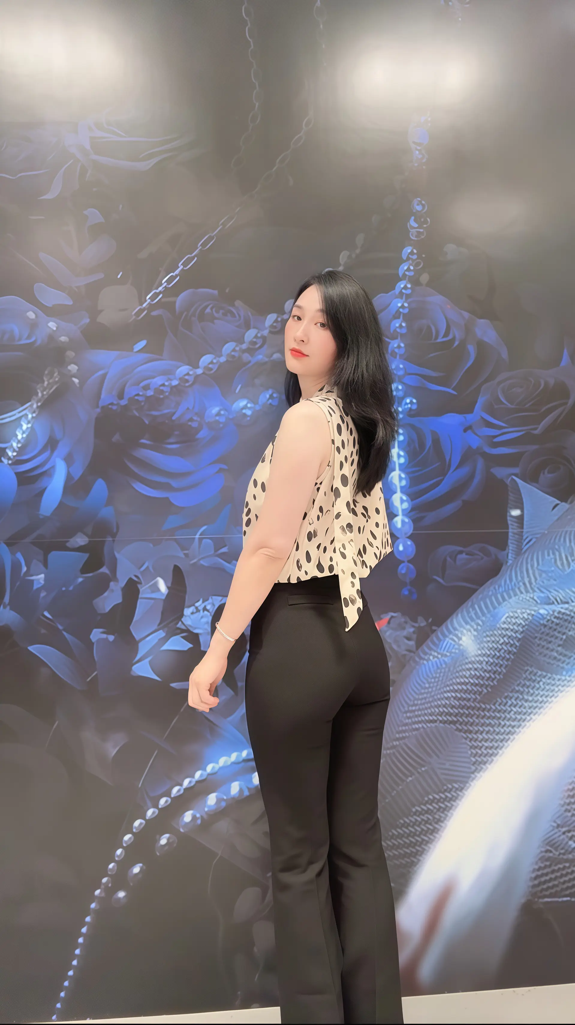 对酒当歌，做个洒脱嘅我…