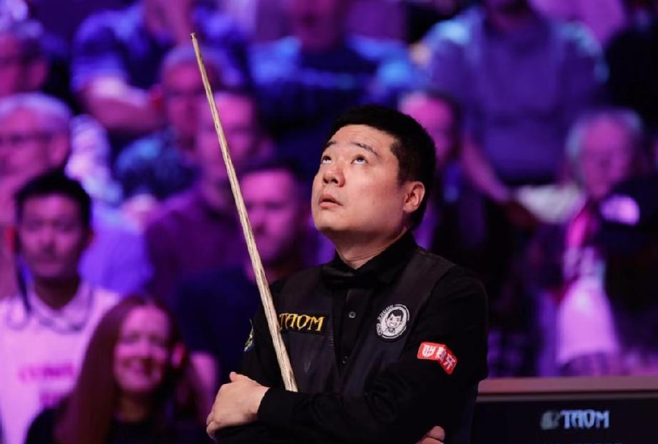 2025世界斯诺克英锦赛，在8进4的一场比赛中，丁俊晖开局2:0领先，随后被特鲁