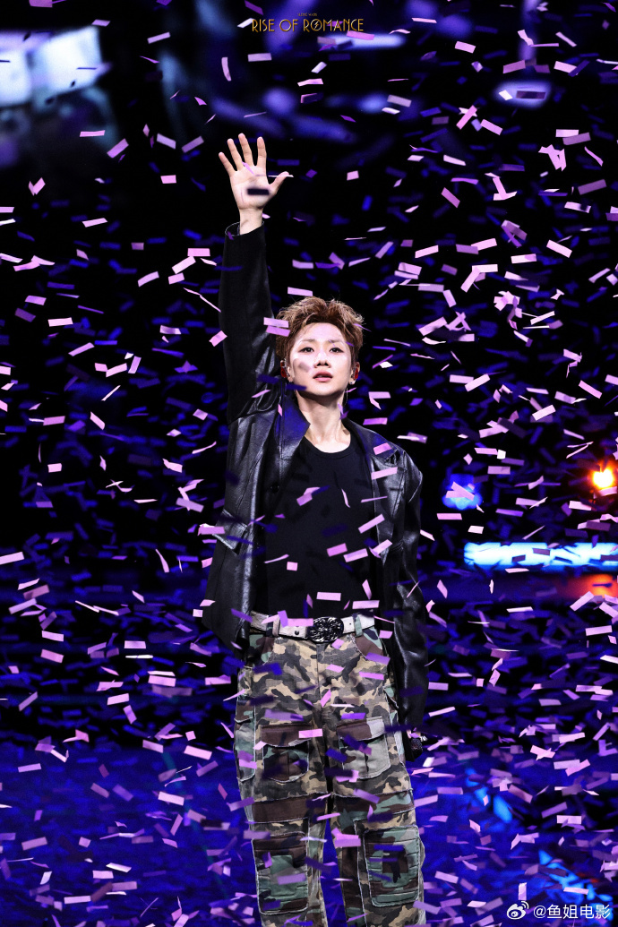 汪苏泷墨尔本今晚继续见一场热烈未尽，一场温柔再续。在南半球的晚风里，汪苏泷用歌声