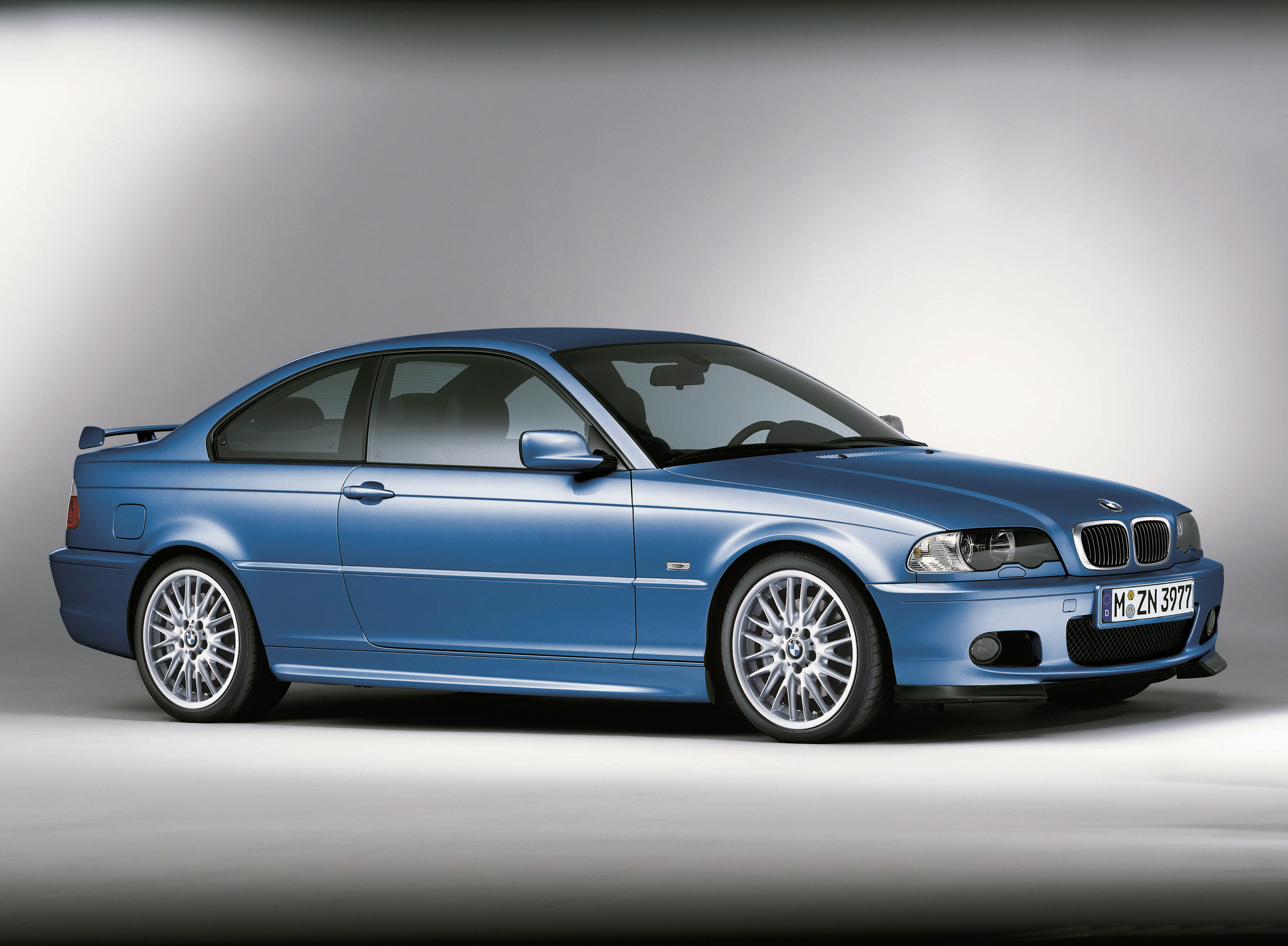 现在这样干干净净漂漂亮亮的车太少了… 