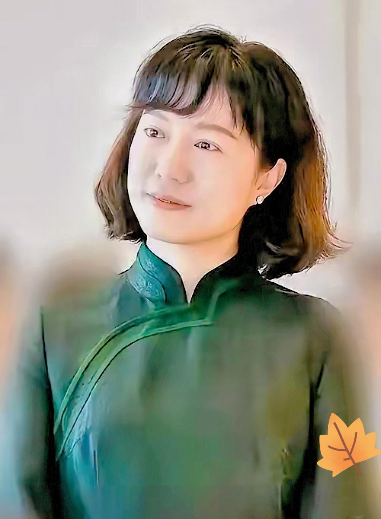 不凑热闹不辩白，她用选择戳破了世俗偏见

所有人都在等她“闹分家笑话”，
没想到