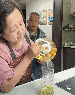 我还以为真能学一招半式的，帮我也拍多他一下!