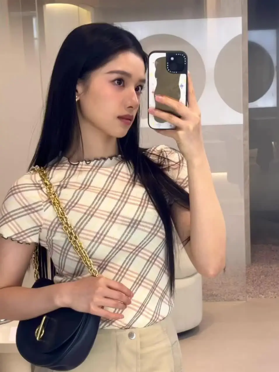 嘴上说着爱我的话却忽略我的情绪和感受 你当然捂不热我了 你又不是真心的.